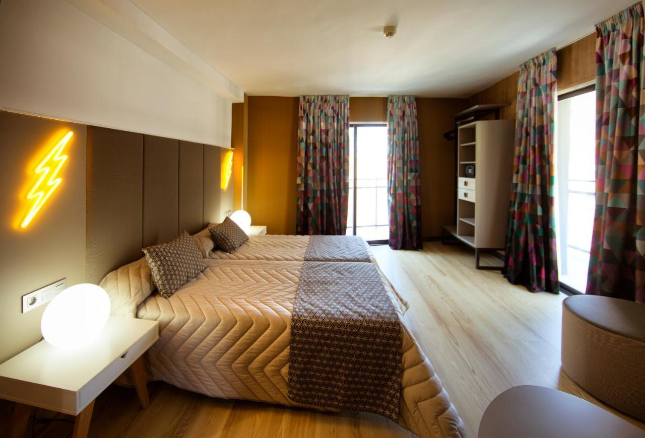 Hotel Cuco Бенідорм Екстер'єр фото